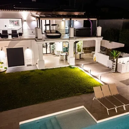 Villa Zacaluca Pool Whirlpool Sauna&gym *